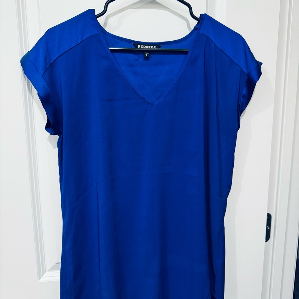 Express Cobalt Blue V-Neck Blouse 👚 💙